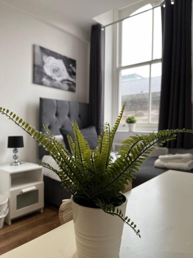 Sublime Stays Webberley Stylish Studio Stoke City Centre Extérieur photo